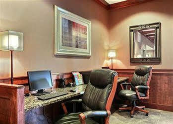 Hotel Comfort Grand Rapids North 3*